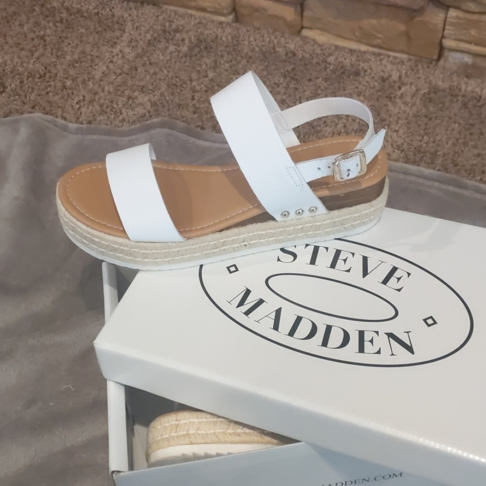 Bran new double strap wedged sandels